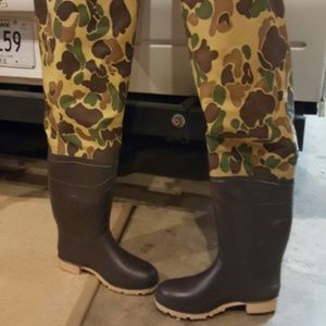 camo hip boots